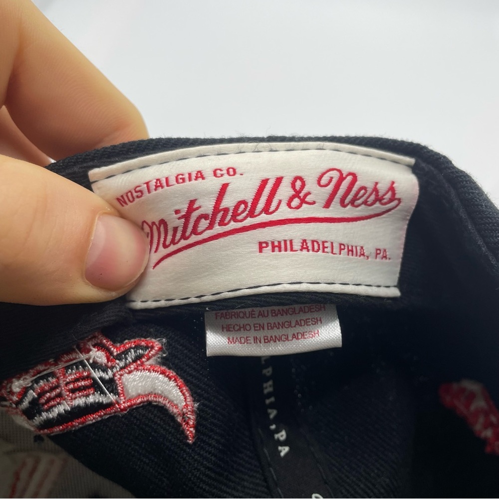 CHICAGO BULLS MITCHELL & NESS SNAPBACK HAT ADULT ADJUSTABLE Embroidered Black - Picture 7 of 8